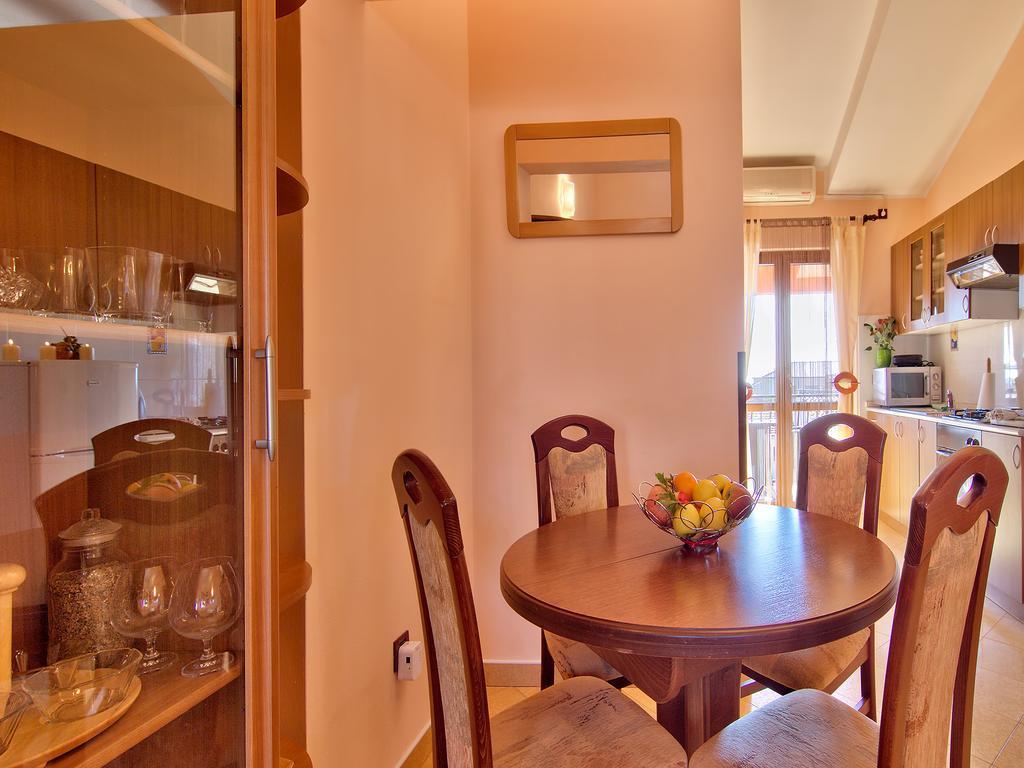 Cvek Apartman *